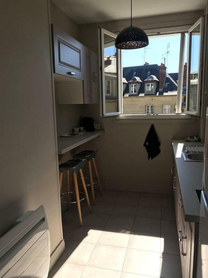 Appartement De Charme En Plein Coeur Du Centre Ville De Compiègne Exteriér fotografie